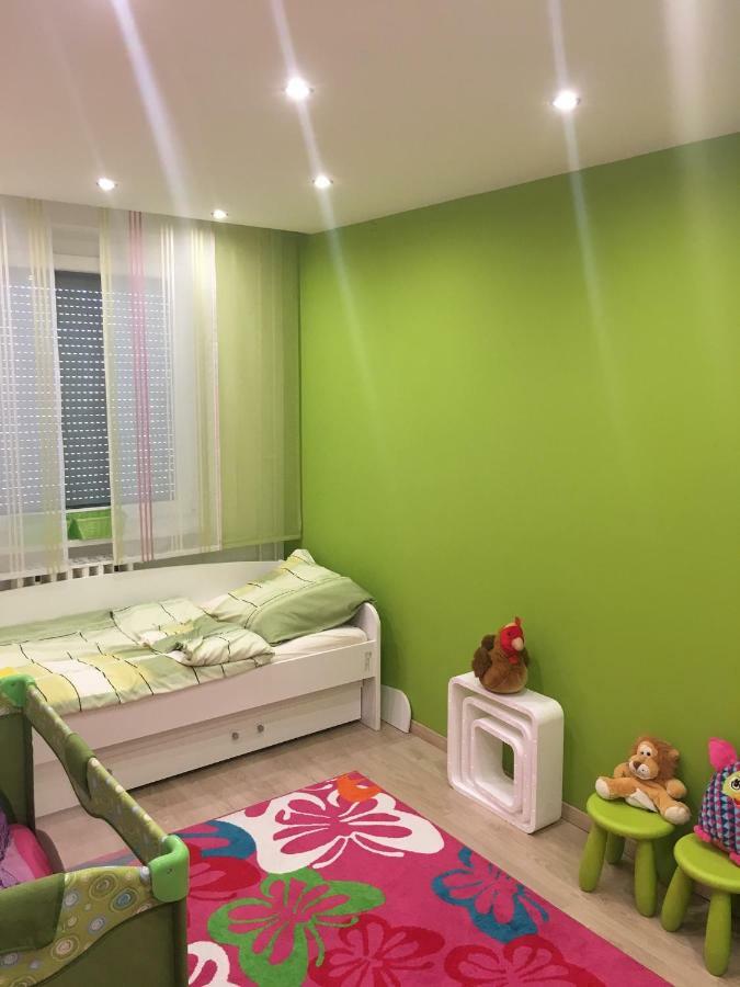 Igenyes Lakas Apartment Seghedin Exterior foto