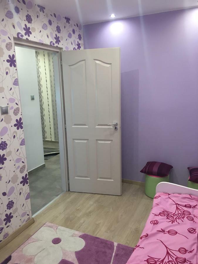 Igenyes Lakas Apartment Seghedin Exterior foto