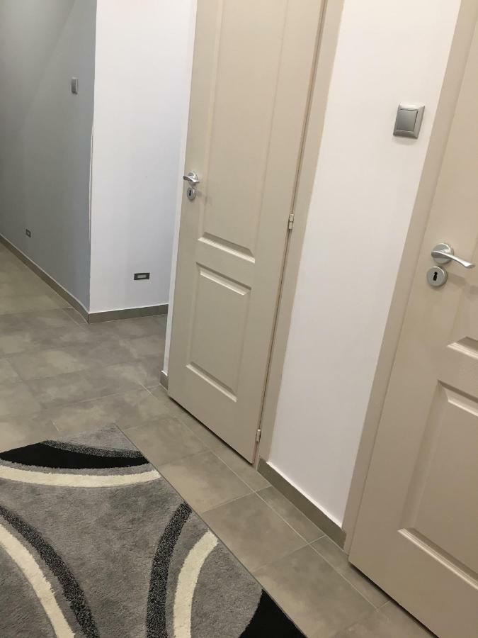 Igenyes Lakas Apartment Seghedin Exterior foto
